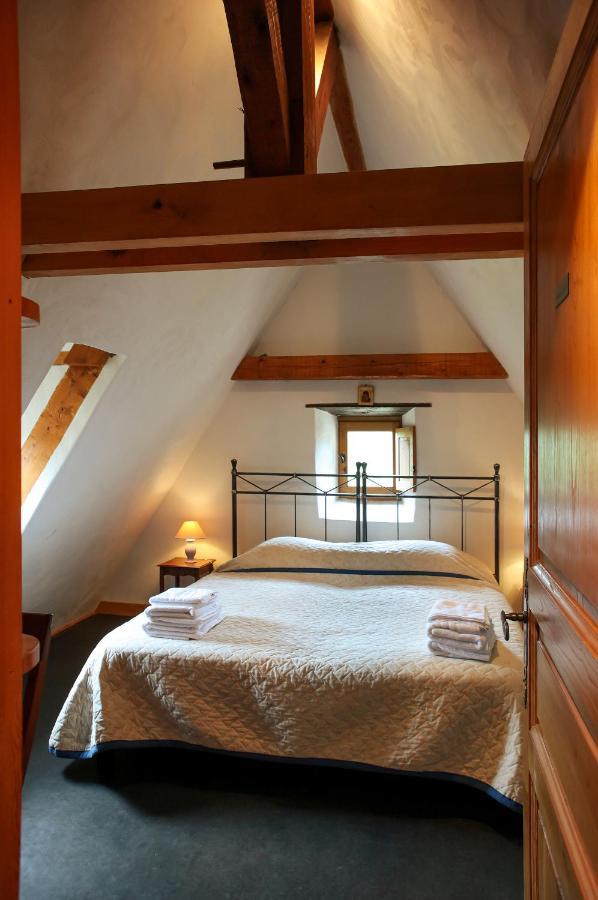 Chambres D'Hotes Avec Piscine La Rossillonie Beynac-et-Cazenac Exterior foto