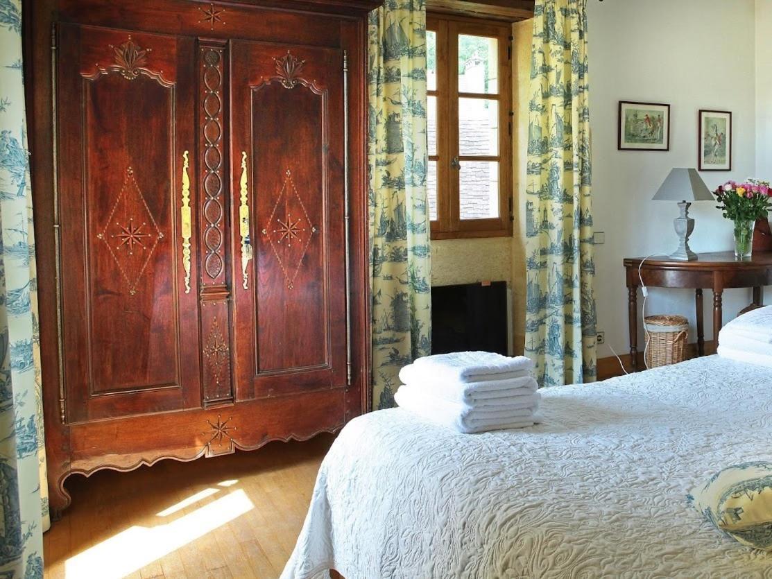 Chambres D'Hotes Avec Piscine La Rossillonie Beynac-et-Cazenac Cameră foto