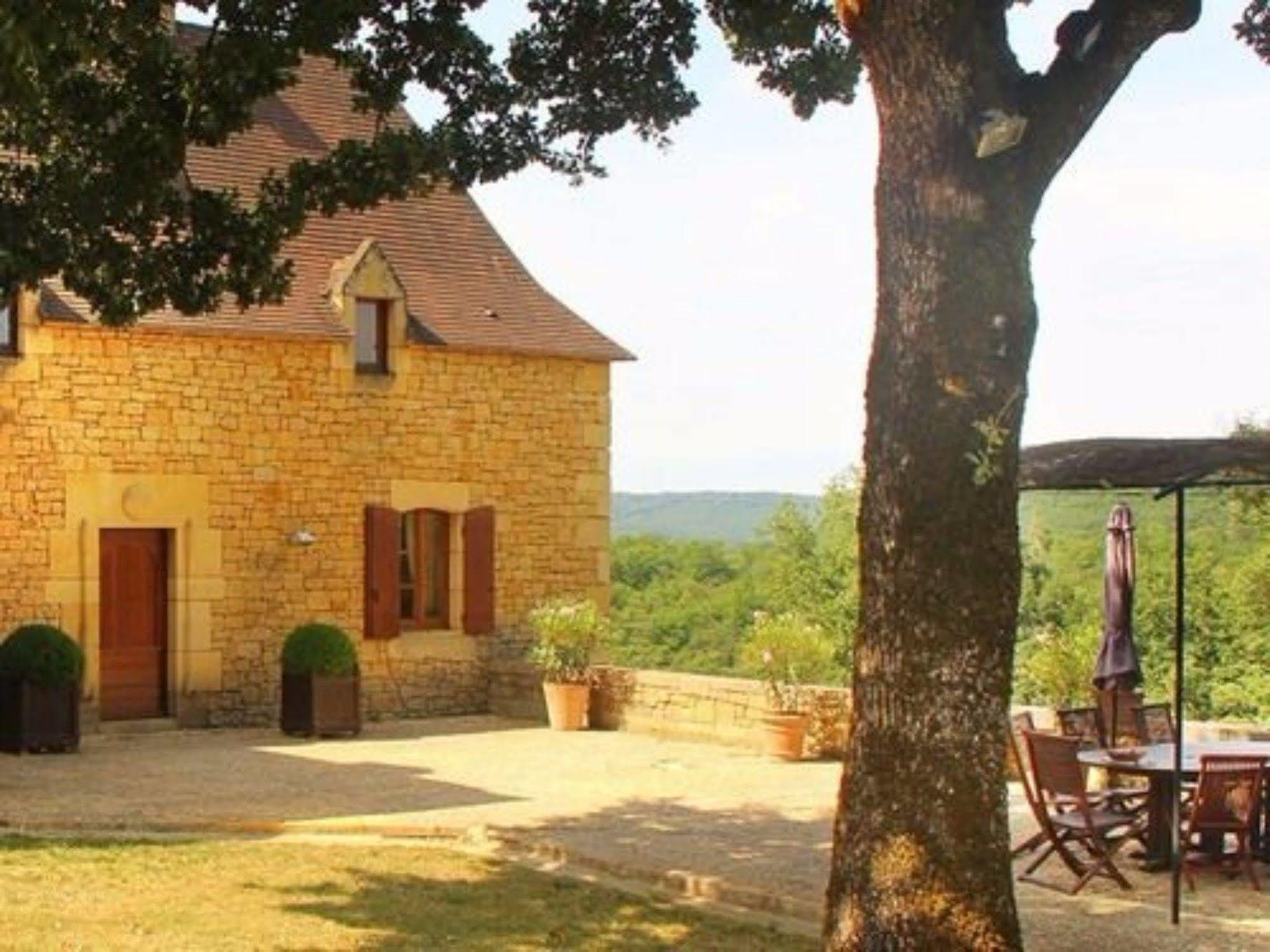 Chambres D'Hotes Avec Piscine La Rossillonie Beynac-et-Cazenac Exterior foto