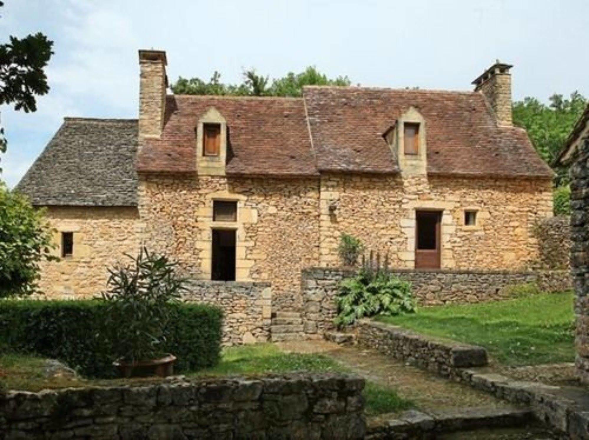 Chambres D'Hotes Avec Piscine La Rossillonie Beynac-et-Cazenac Exterior foto